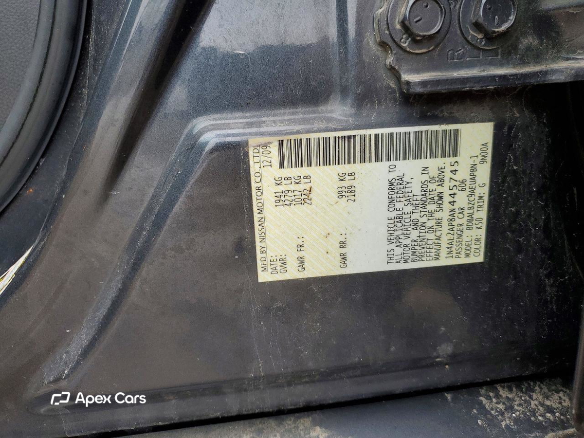 Nissan Altima 2010