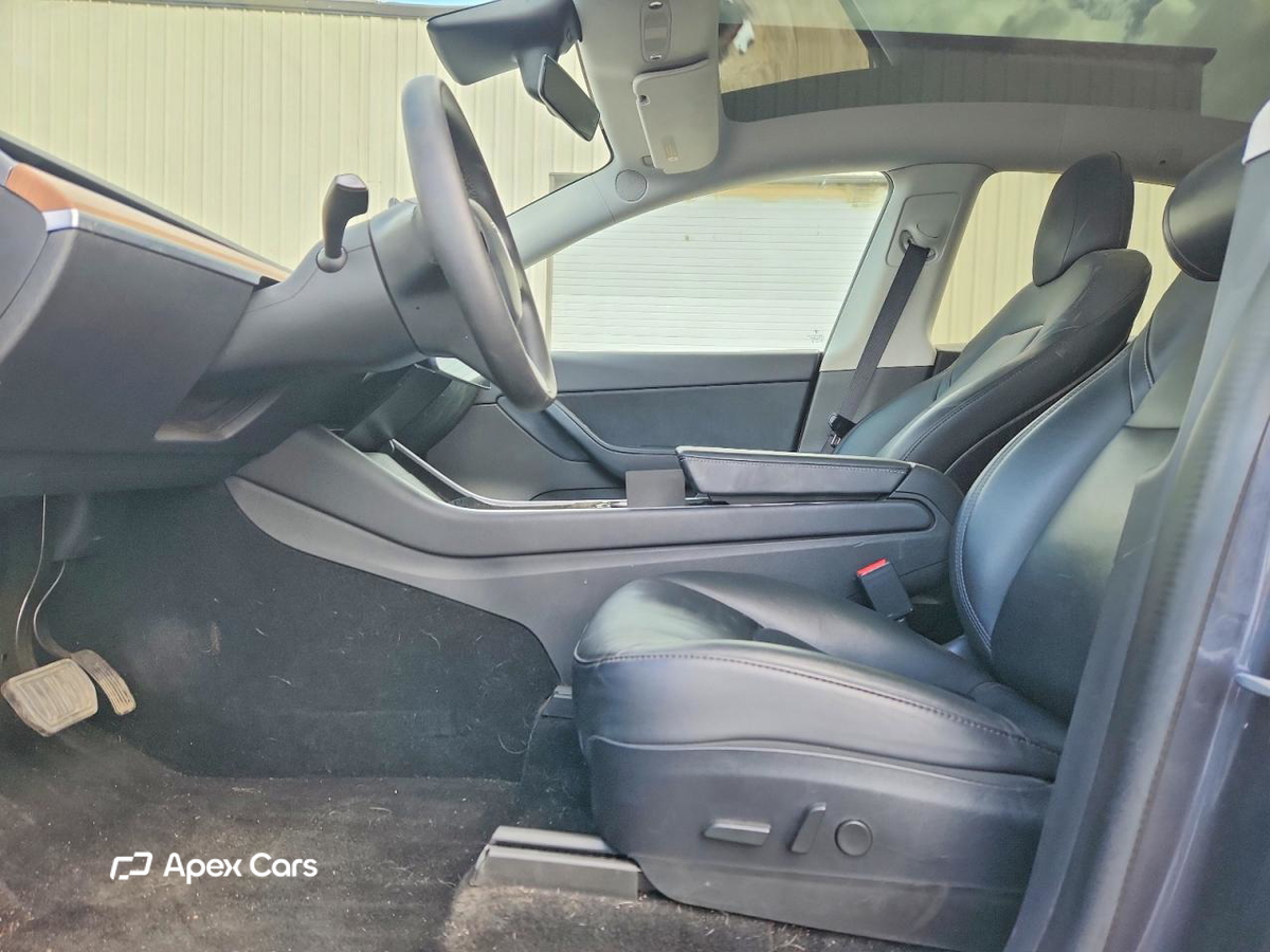 Tesla Model Y 2020