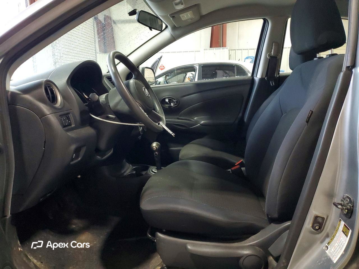Nissan Versa 2012