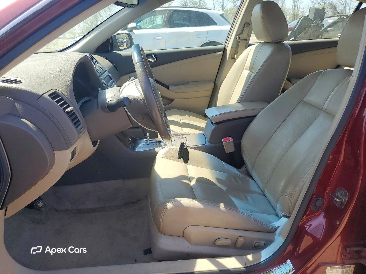 Nissan Altima 2010