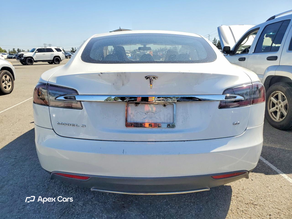 Tesla Model S 2013