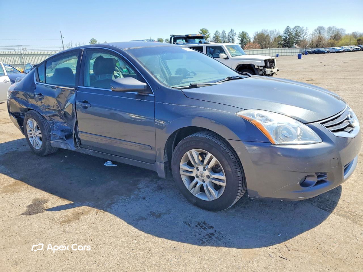 Nissan Altima 2011