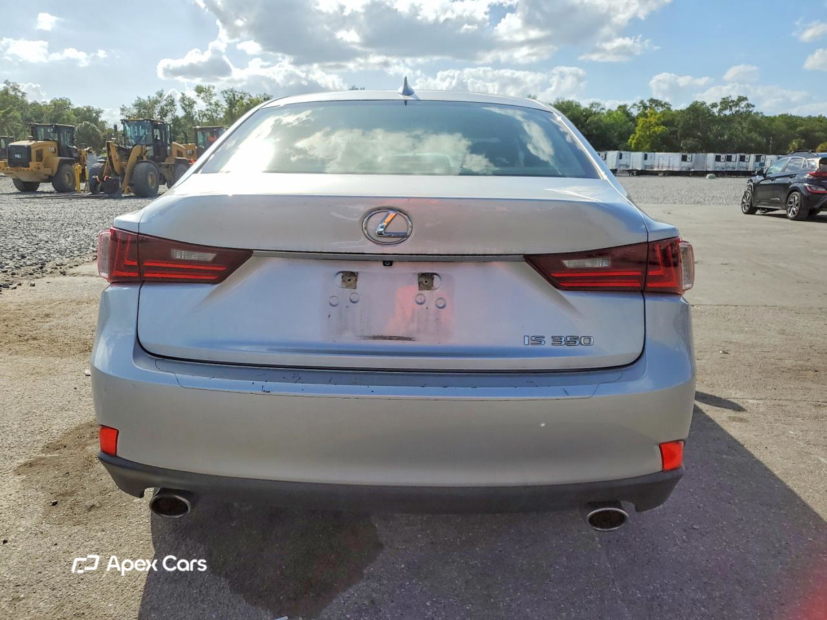 Lexus IS 2014