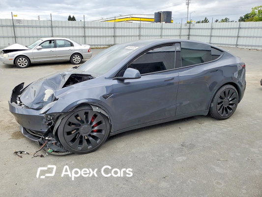 Tesla Model Y 2022 - Image 1 of 14