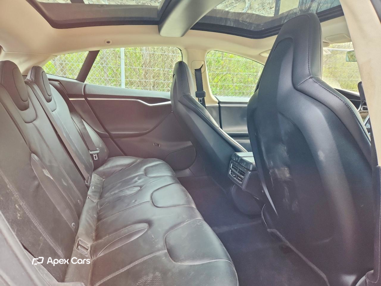 Tesla Model S 2013
