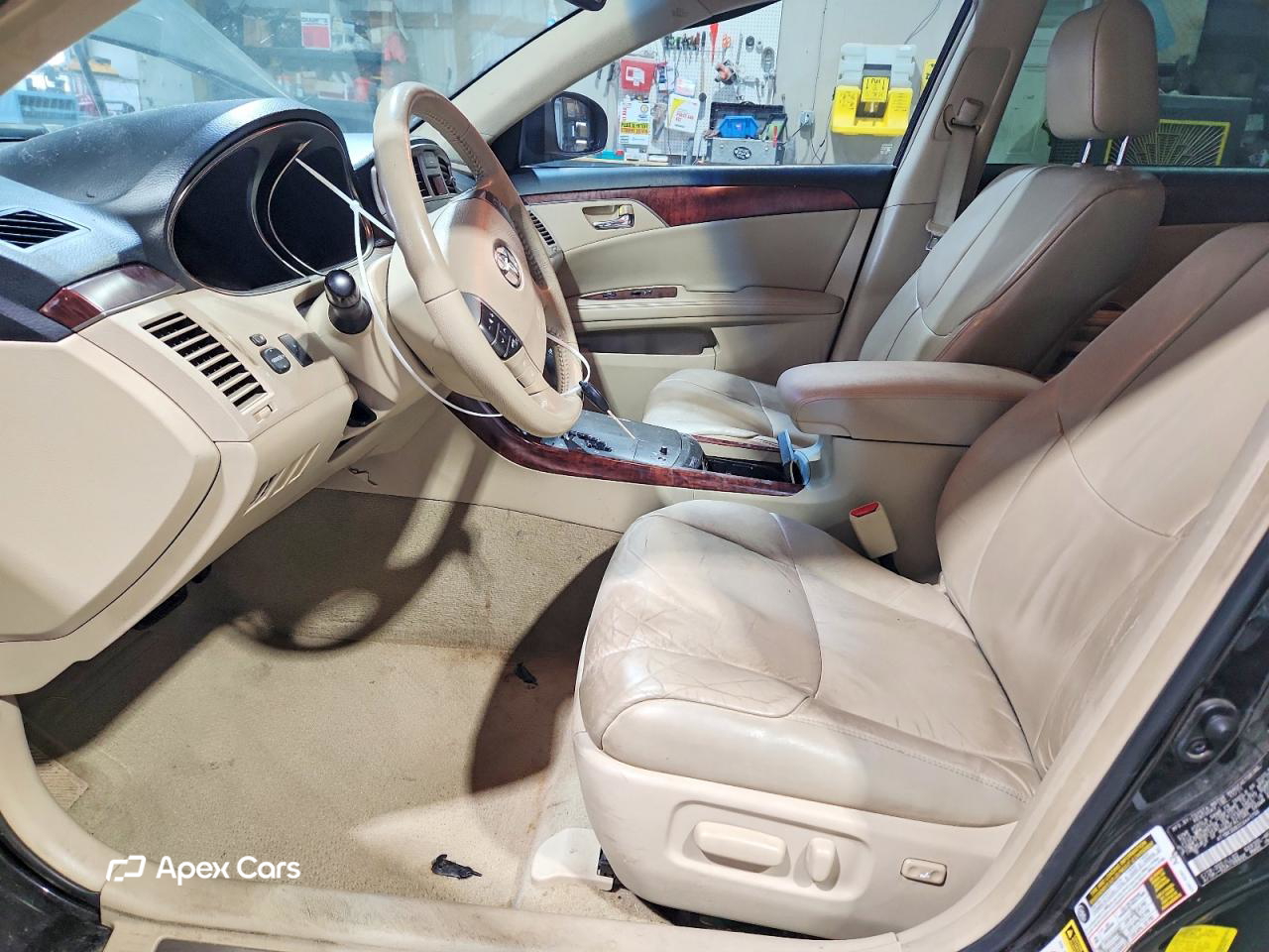 Toyota Avalon 2012