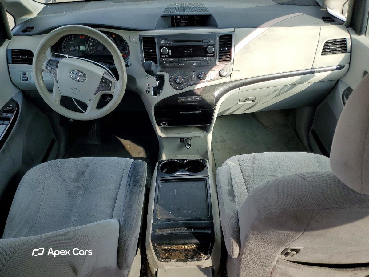 Toyota Sienna 2012