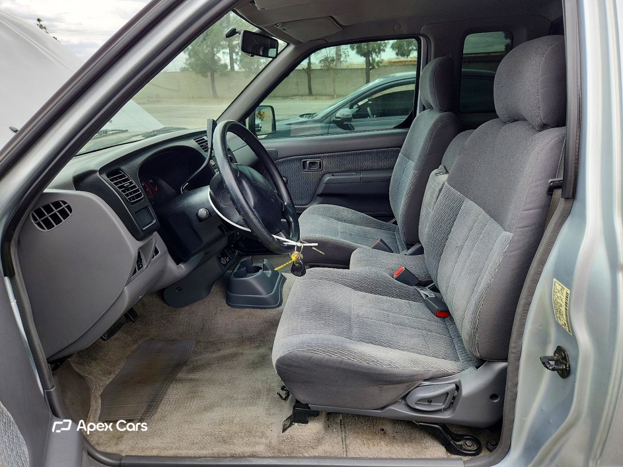 Nissan Navara (Frontier) 2000