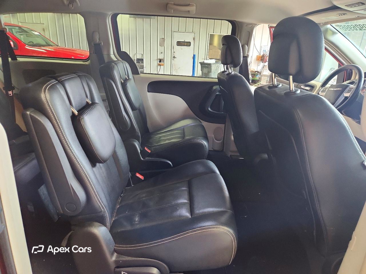 Chrysler Voyager 2013