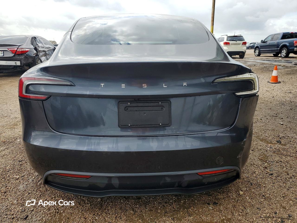 Tesla Model 3 2025