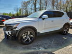 Volvo XC40 2025