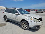 Subaru Outback 2013