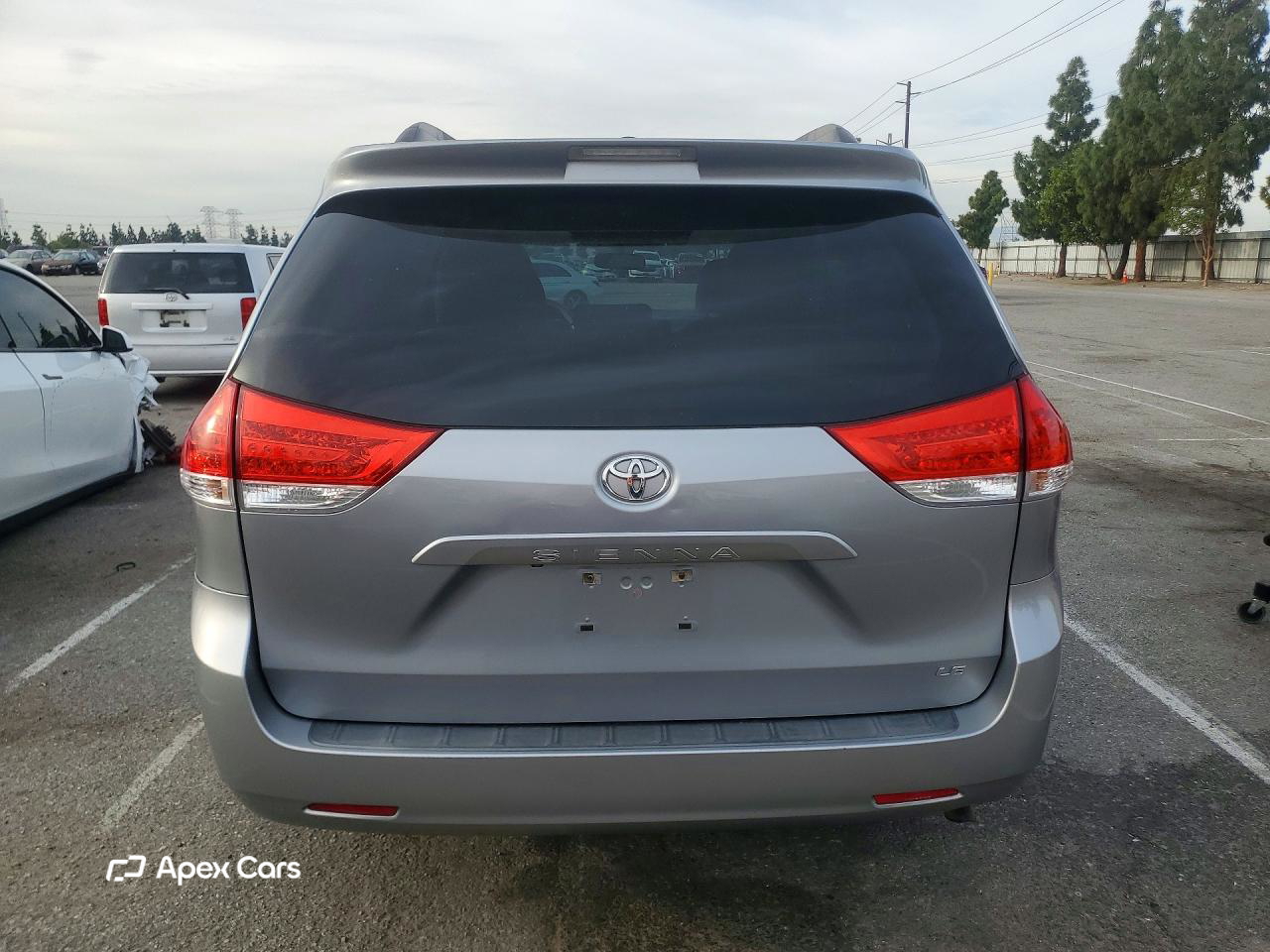 Toyota Sienna 2011