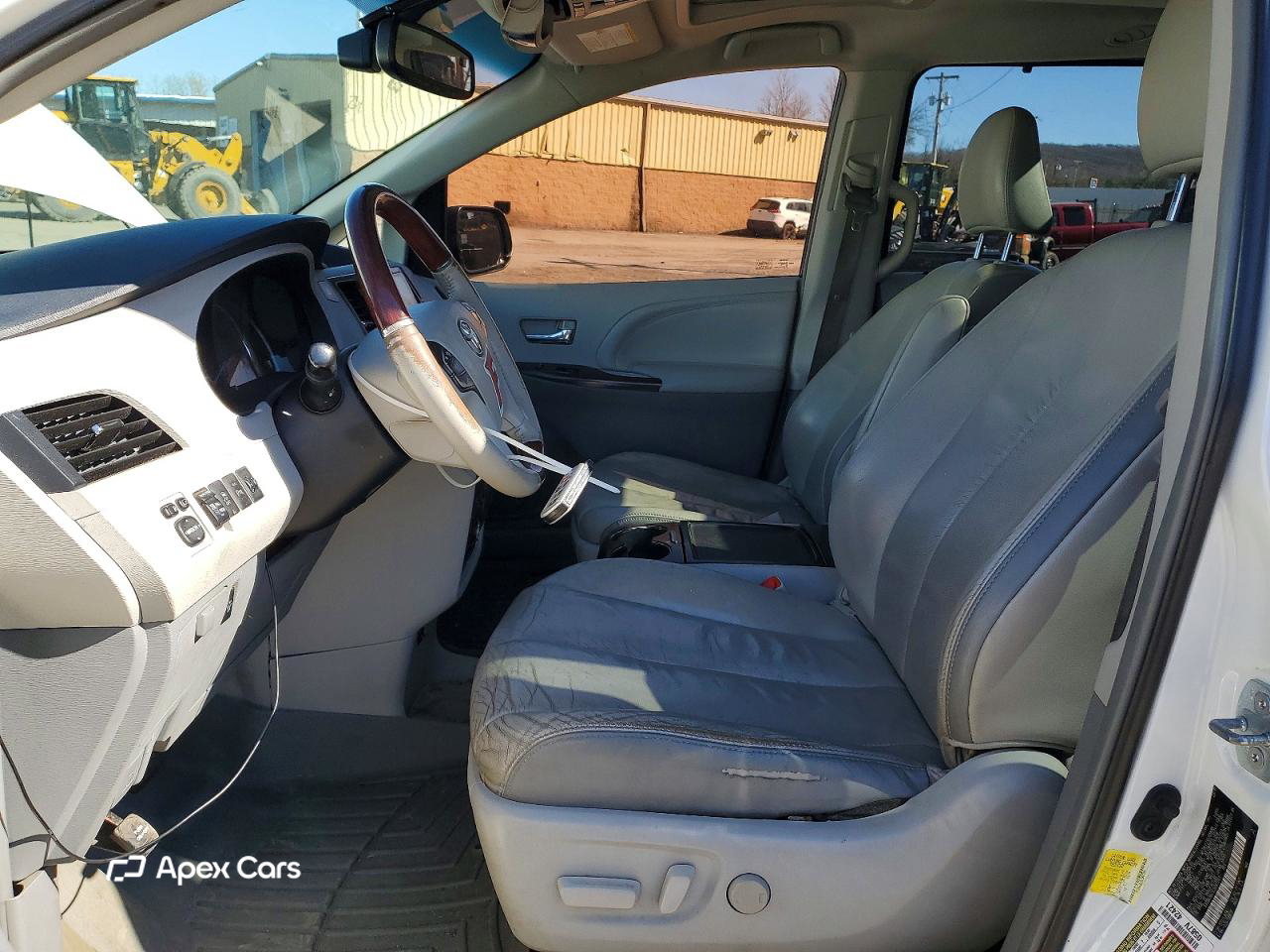Toyota Sienna 2012