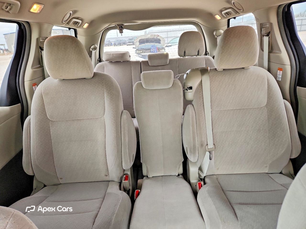 Toyota Sienna 2016