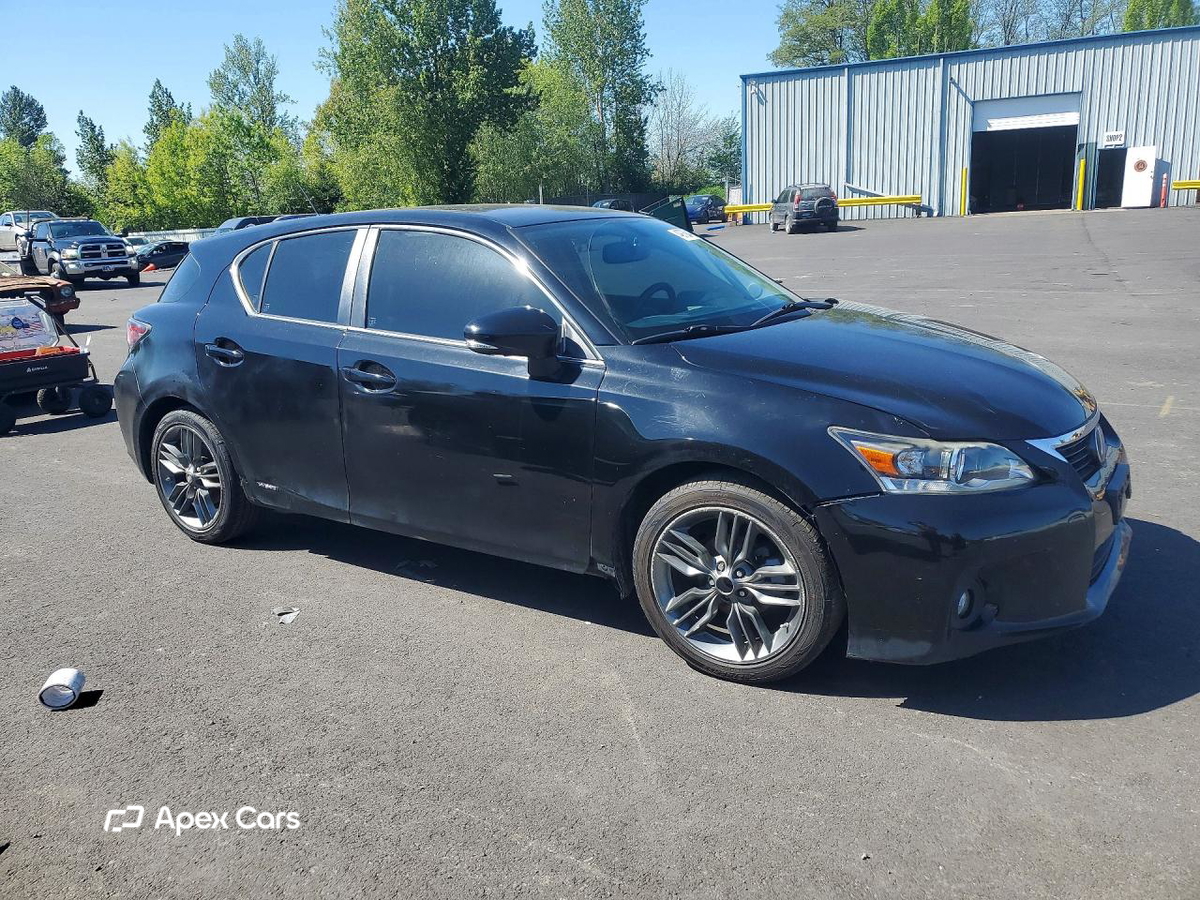 Lexus CT 2013