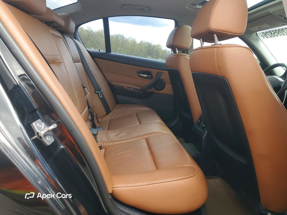 BMW Series 3 2011