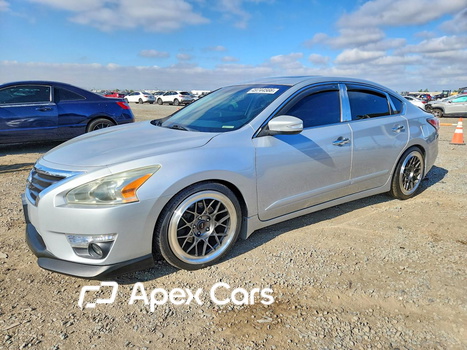 Nissan Altima 2015 - Image 1 of 13