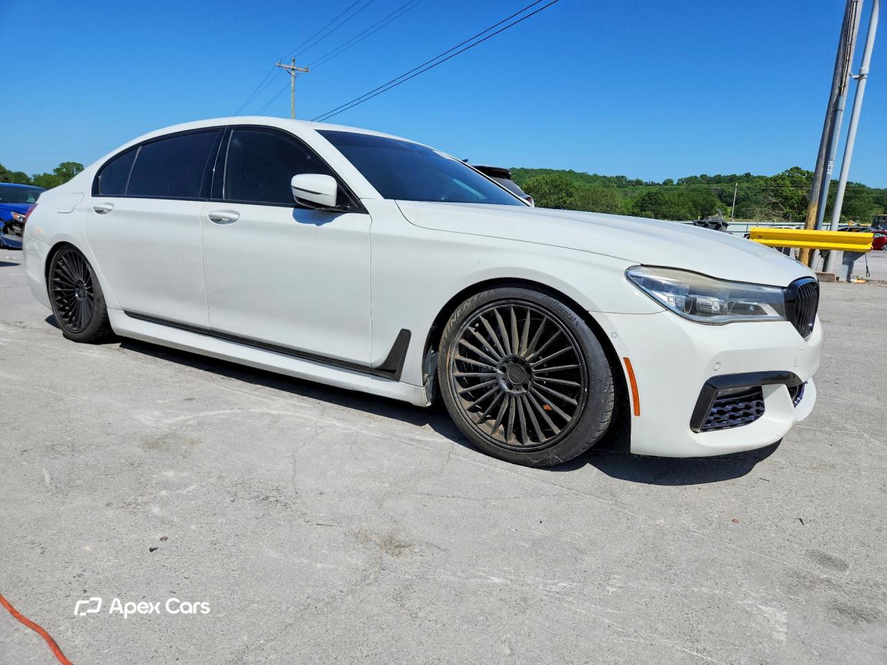 BMW Series 7 2016