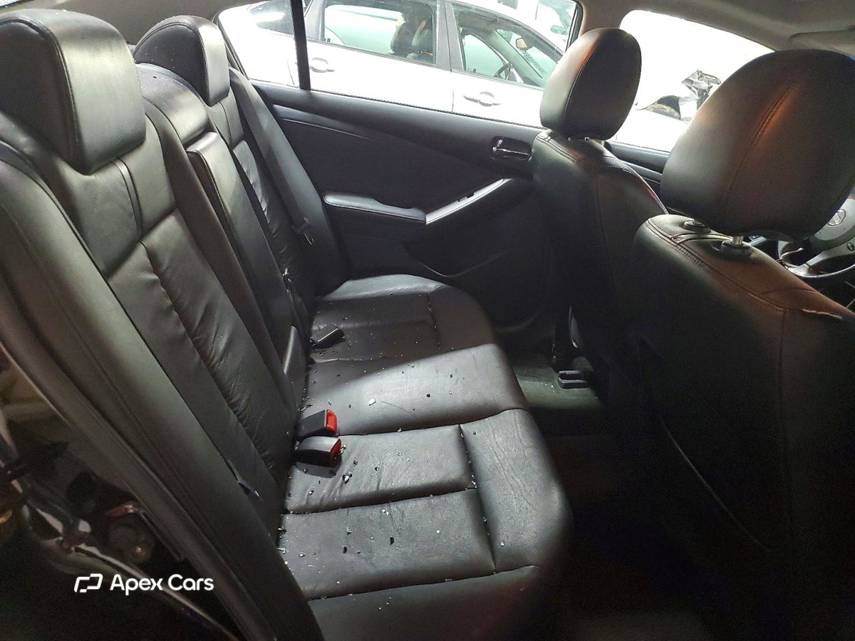 Nissan Altima 2010