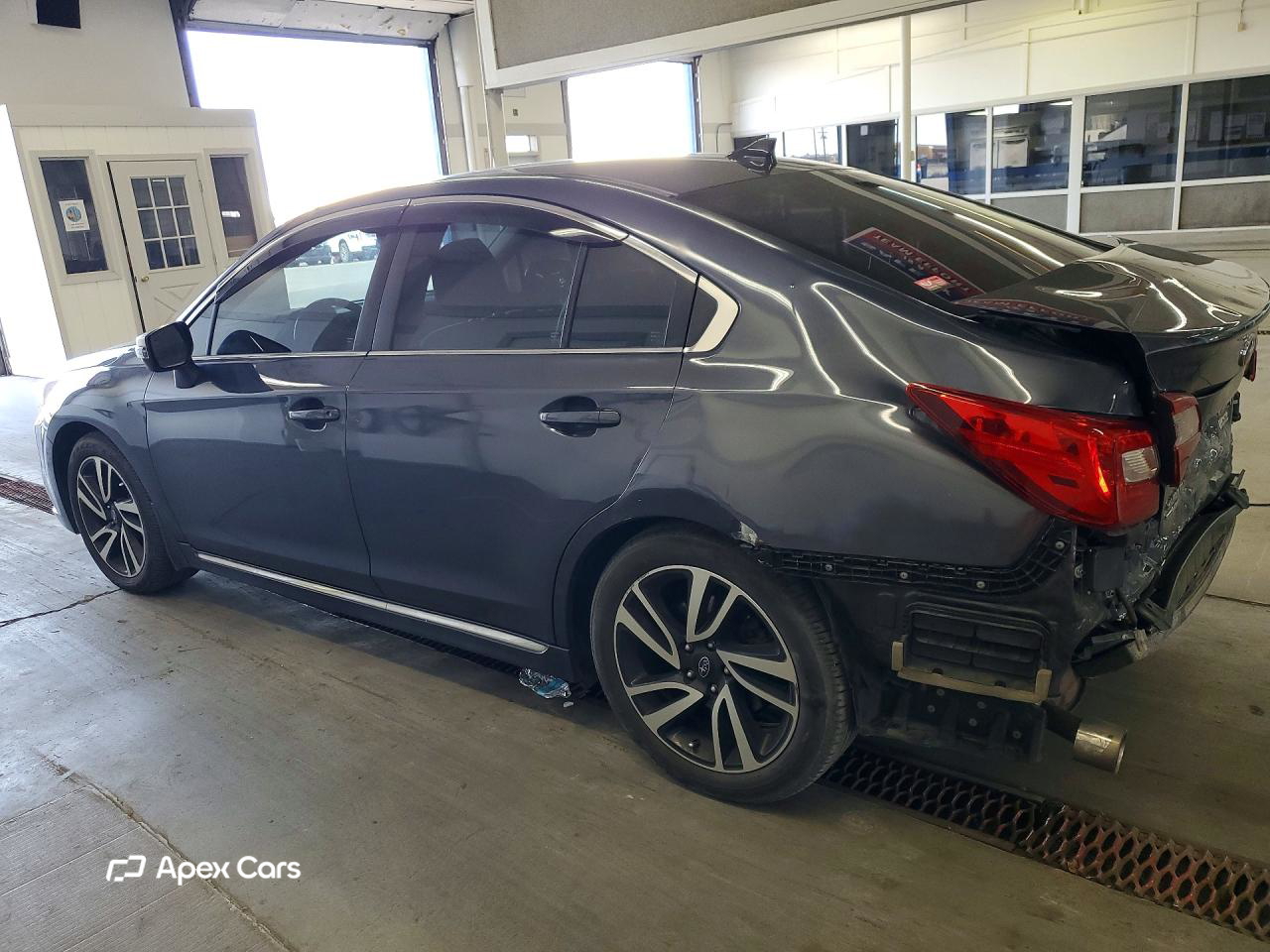 Subaru Legacy 2017