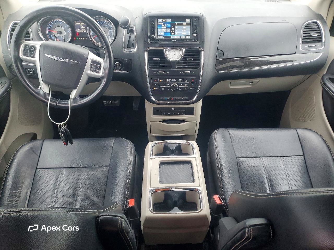Chrysler Voyager 2015