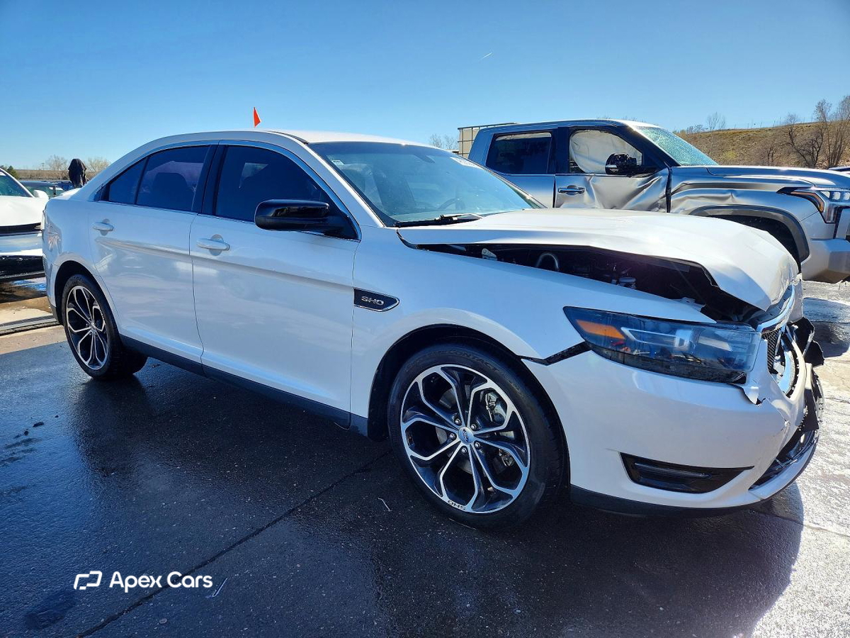Ford Taurus 2015