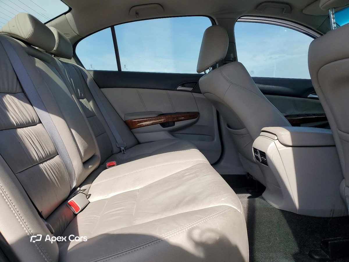 Honda Accord 2011
