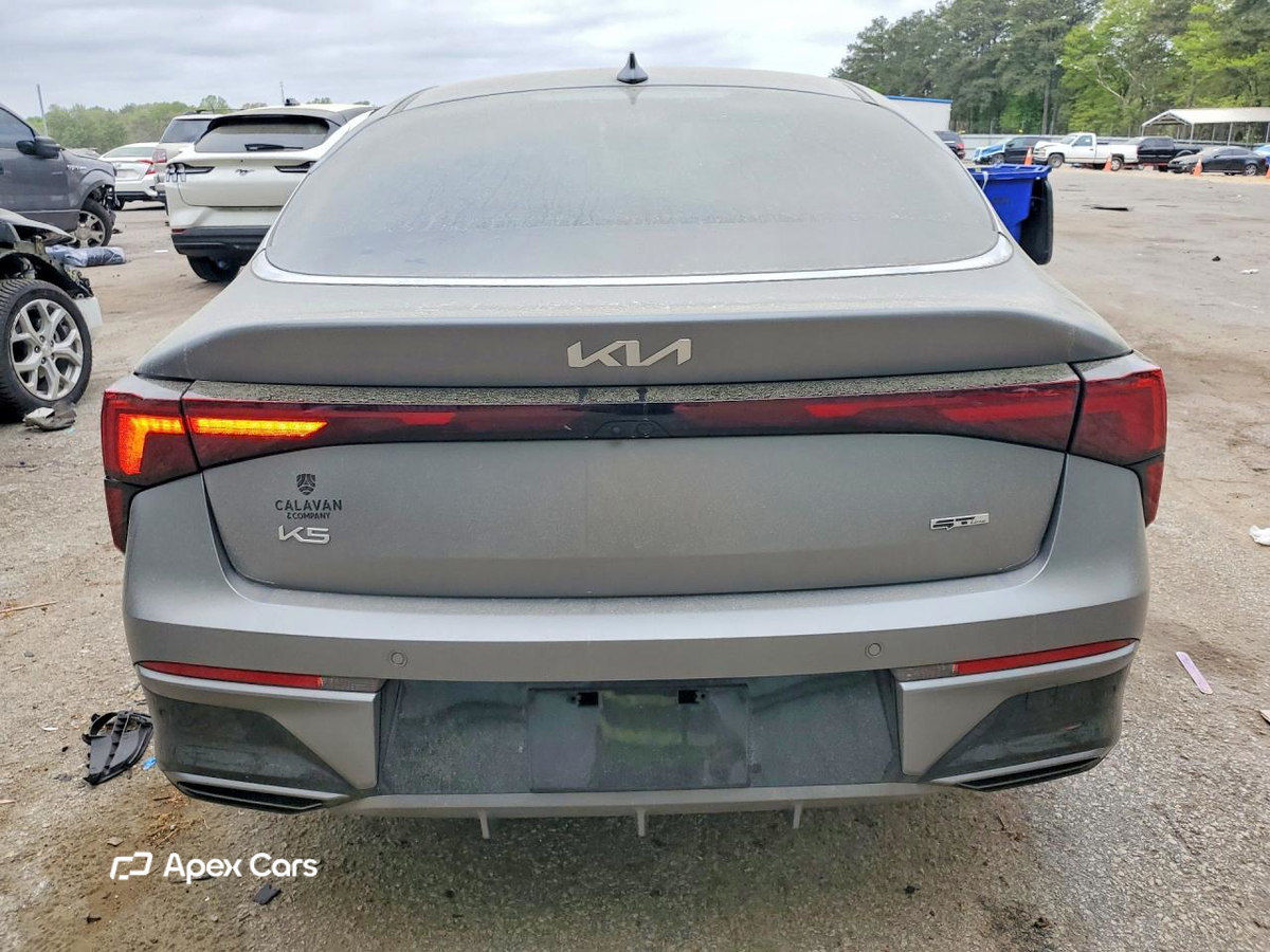 Kia K5 2025