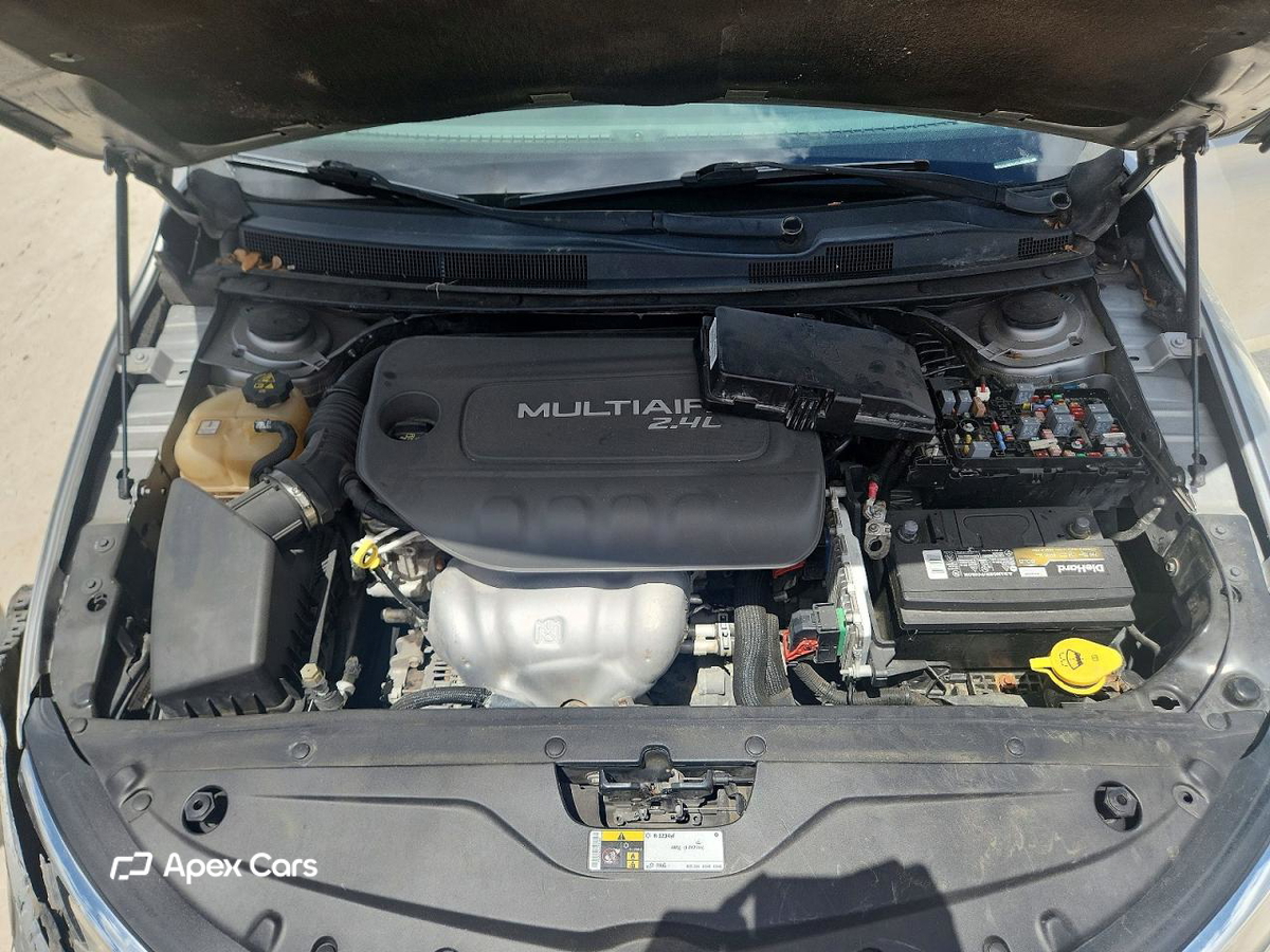 Chrysler 200 2016