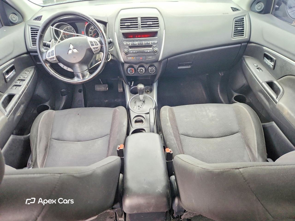 Mitsubishi Outlander 2011