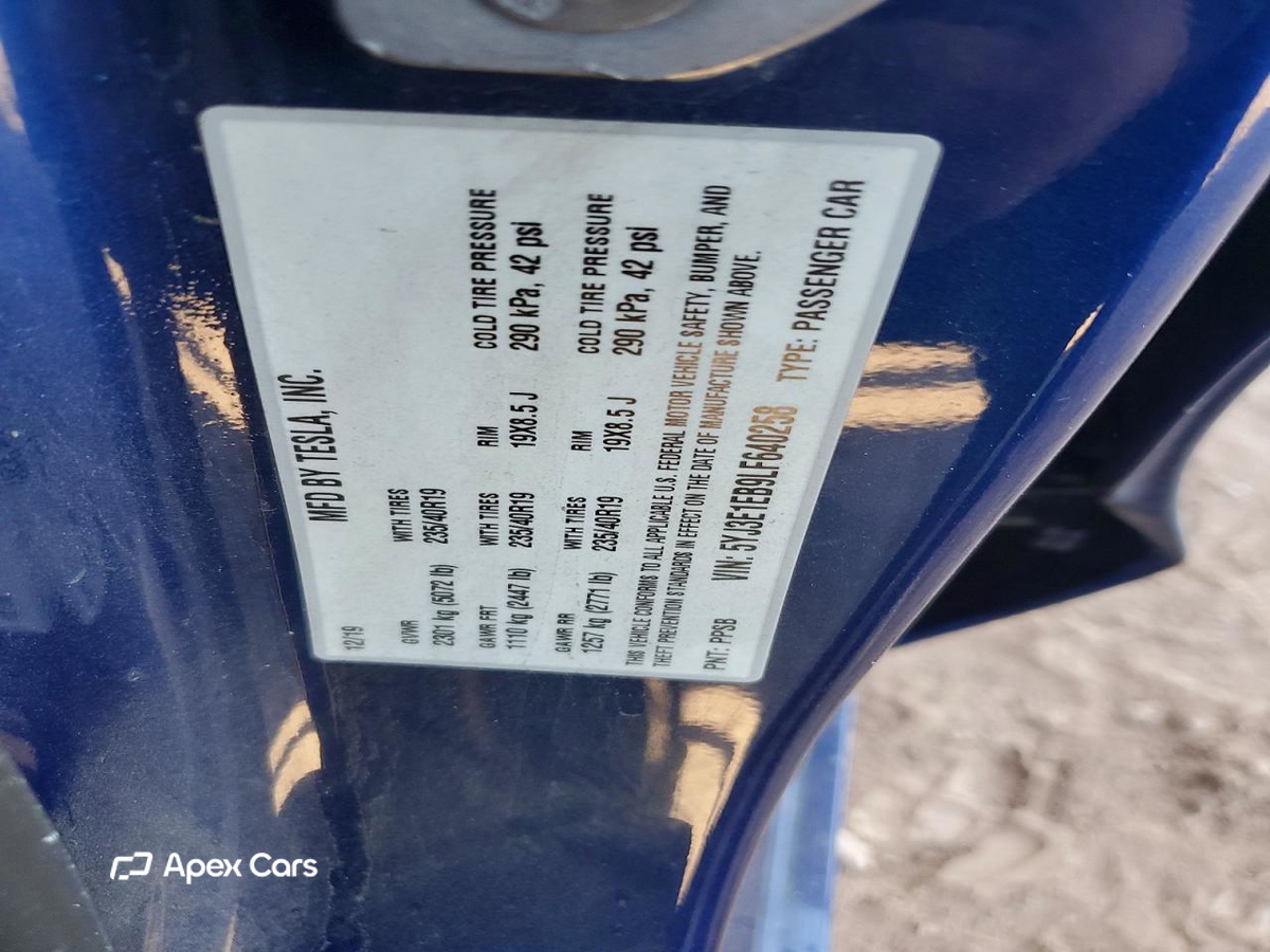 Tesla Model 3 2020