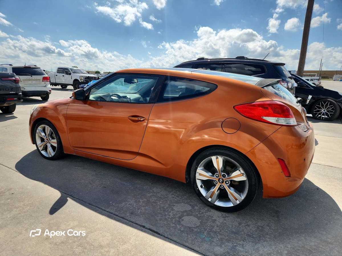 Hyundai Veloster 2012