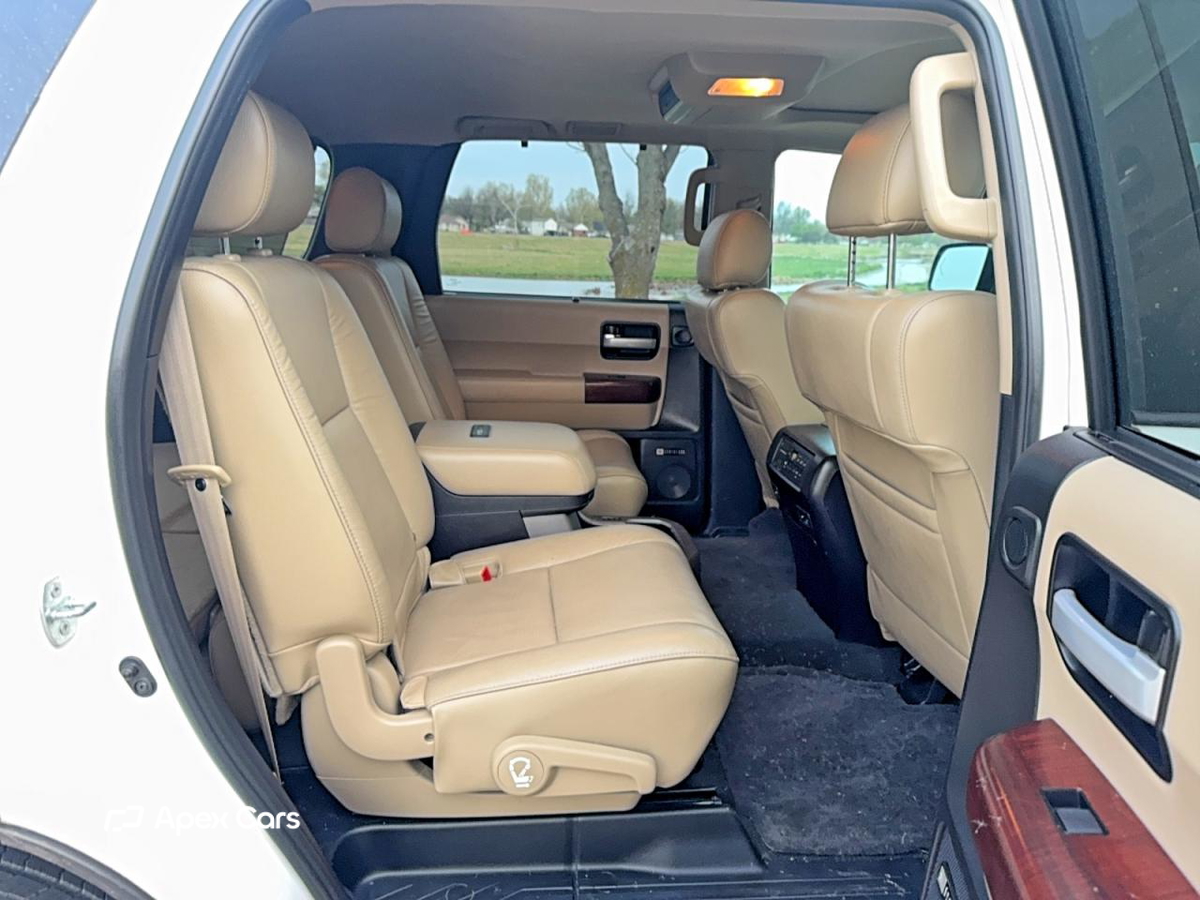 Toyota Sequoia 2014