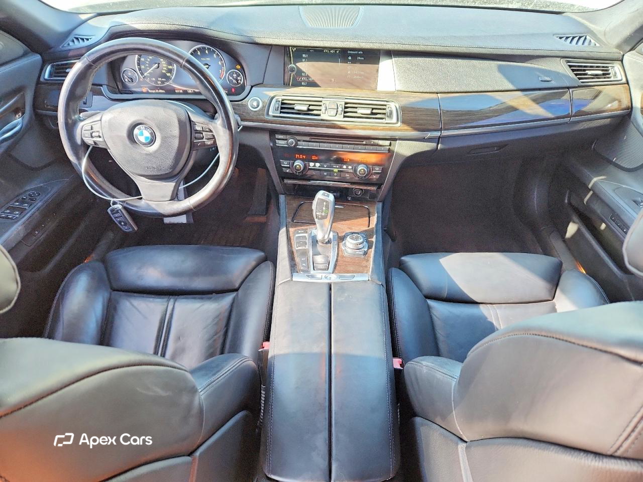 BMW Series 7 2010