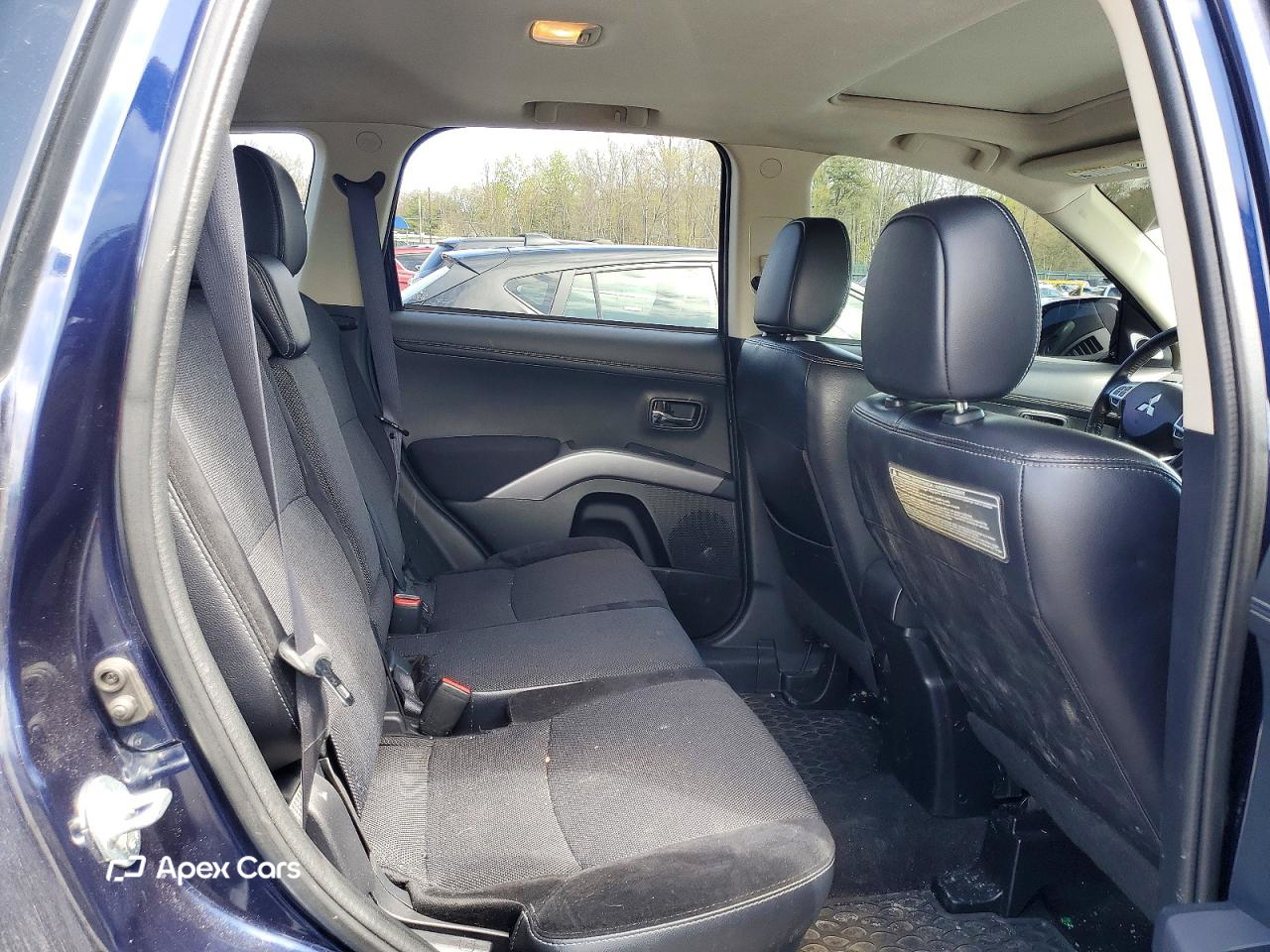 Mitsubishi Outlander 2013