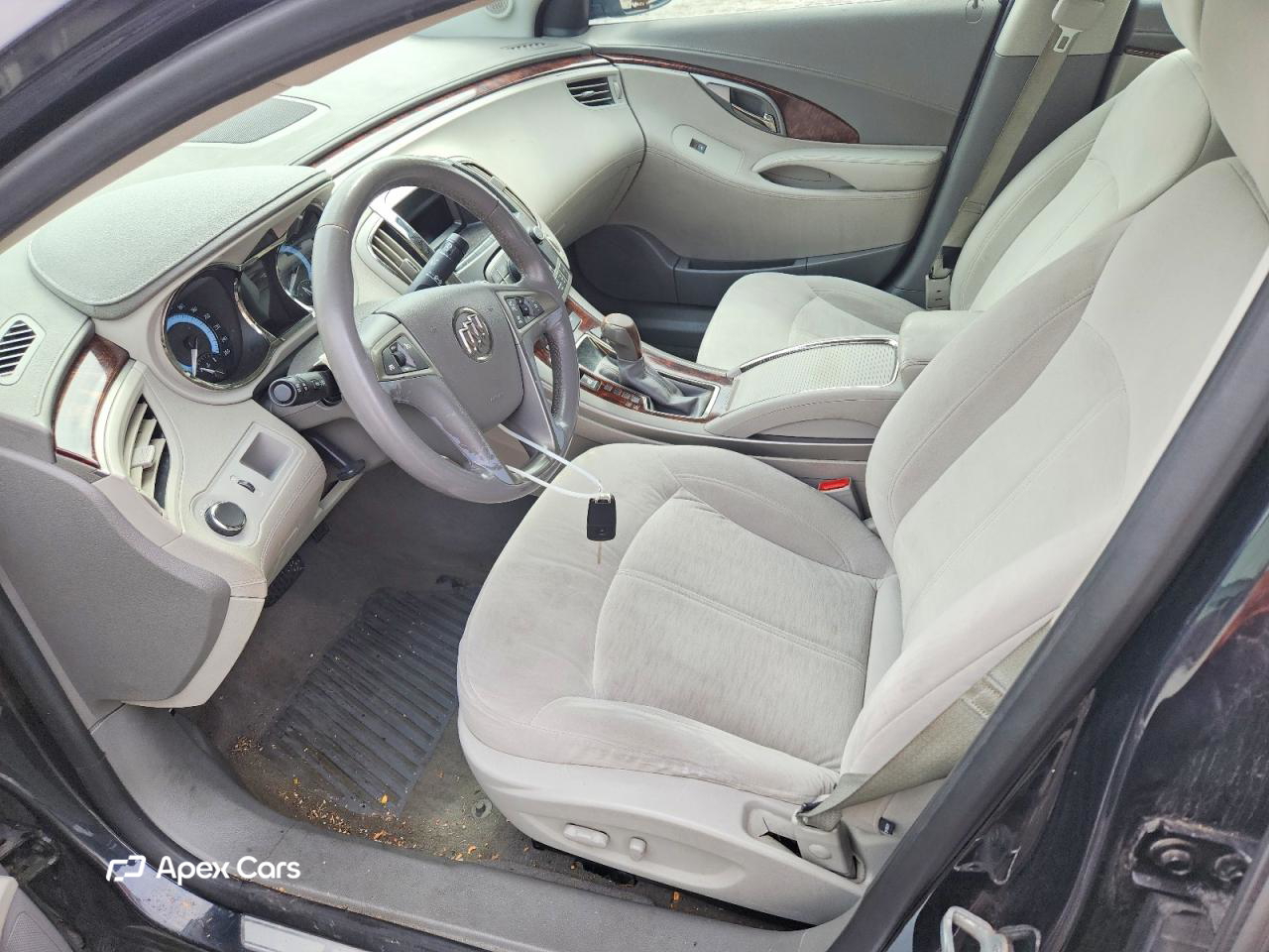 Buick LaCrosse 2011