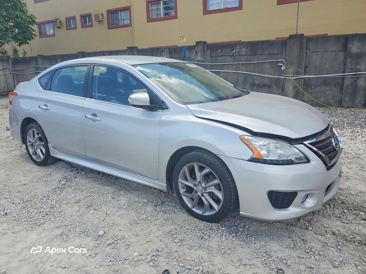 Nissan Sentra 2015