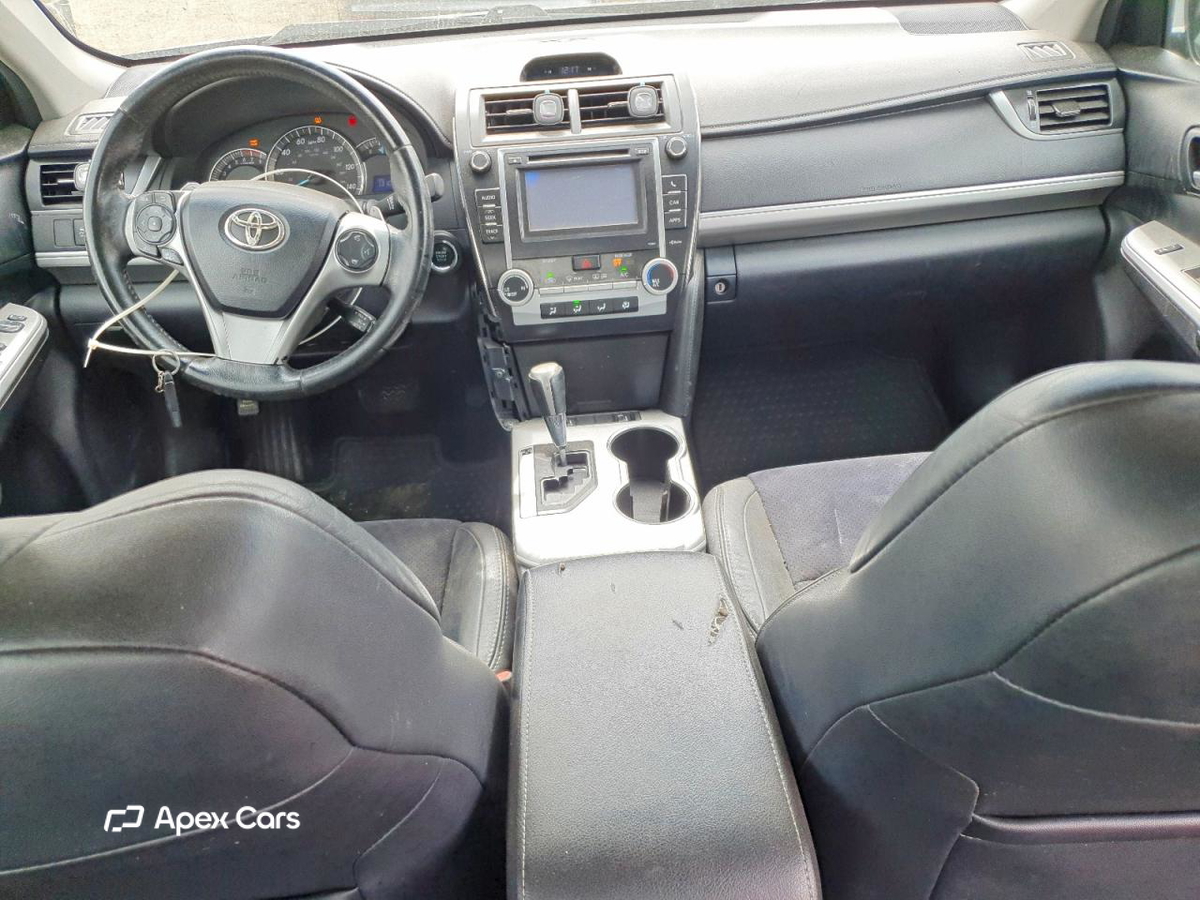 Toyota Camry 2012