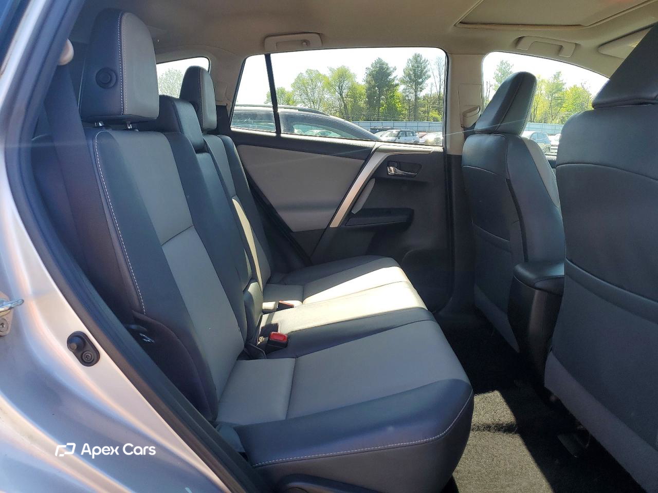 Toyota RAV 4 2015