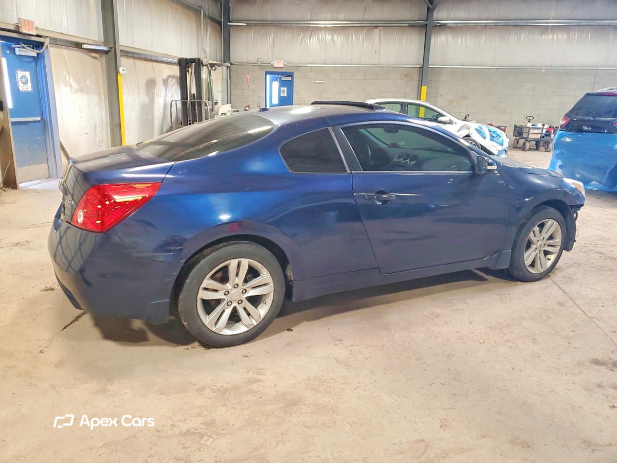 Nissan Altima 2012