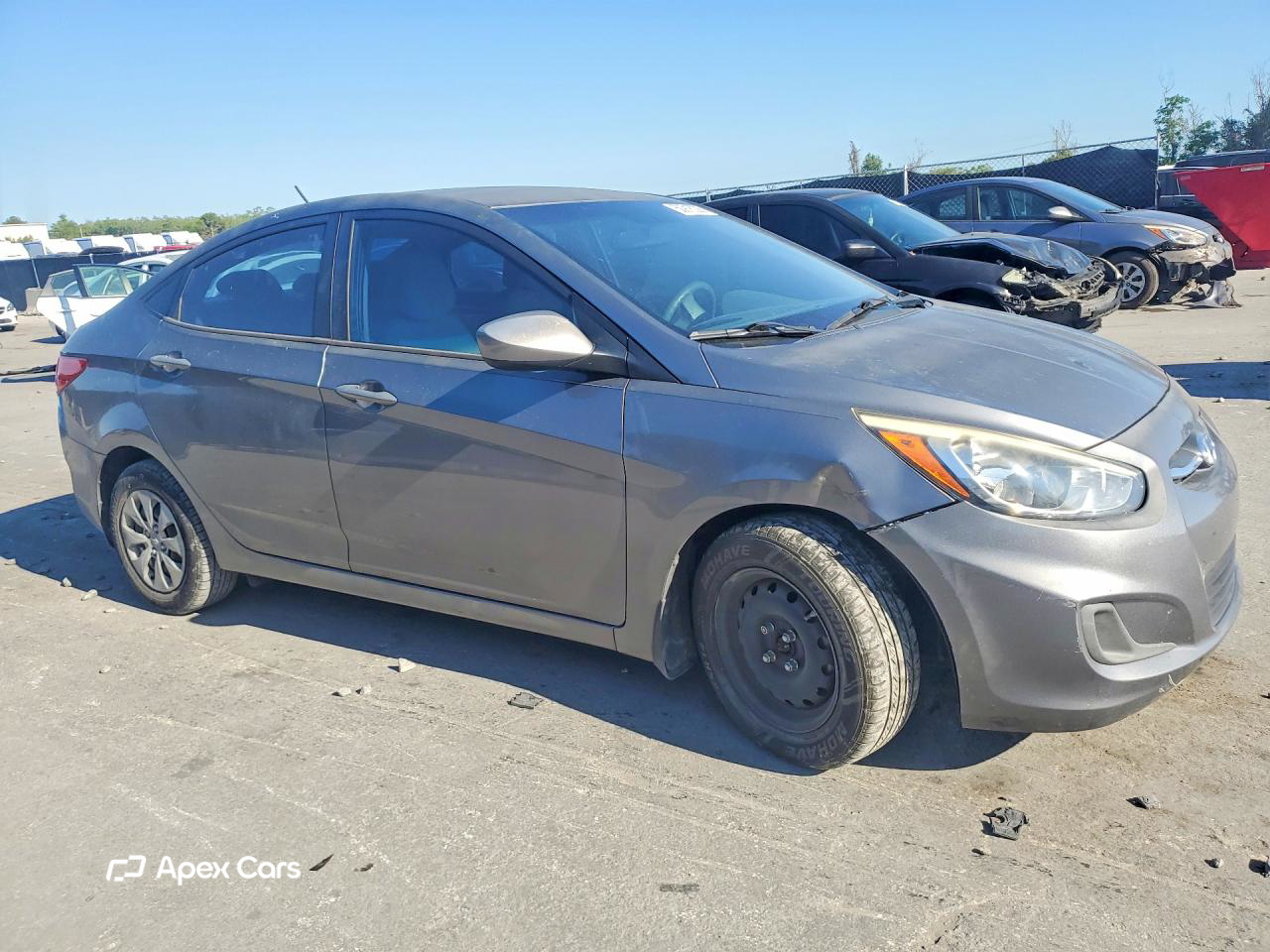 Hyundai Accent 2015