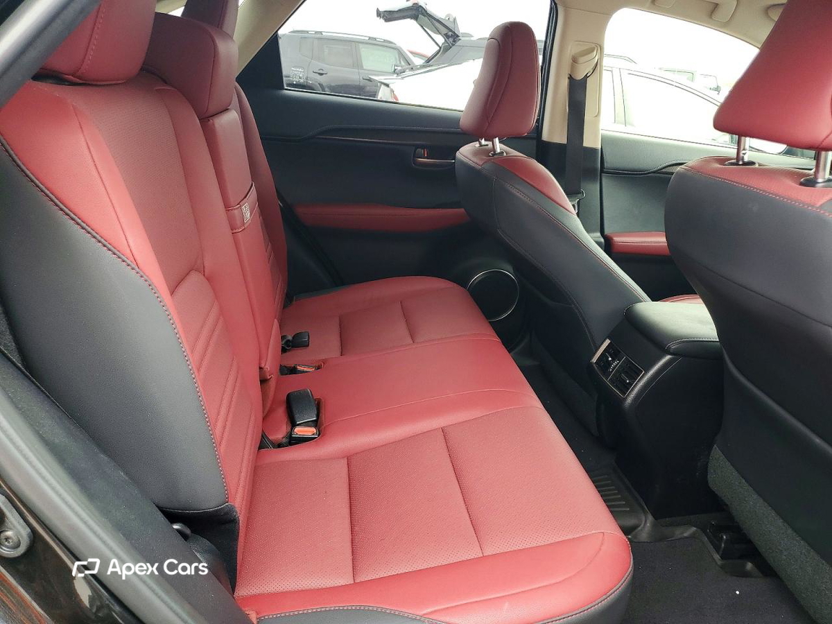 Lexus NX 2021