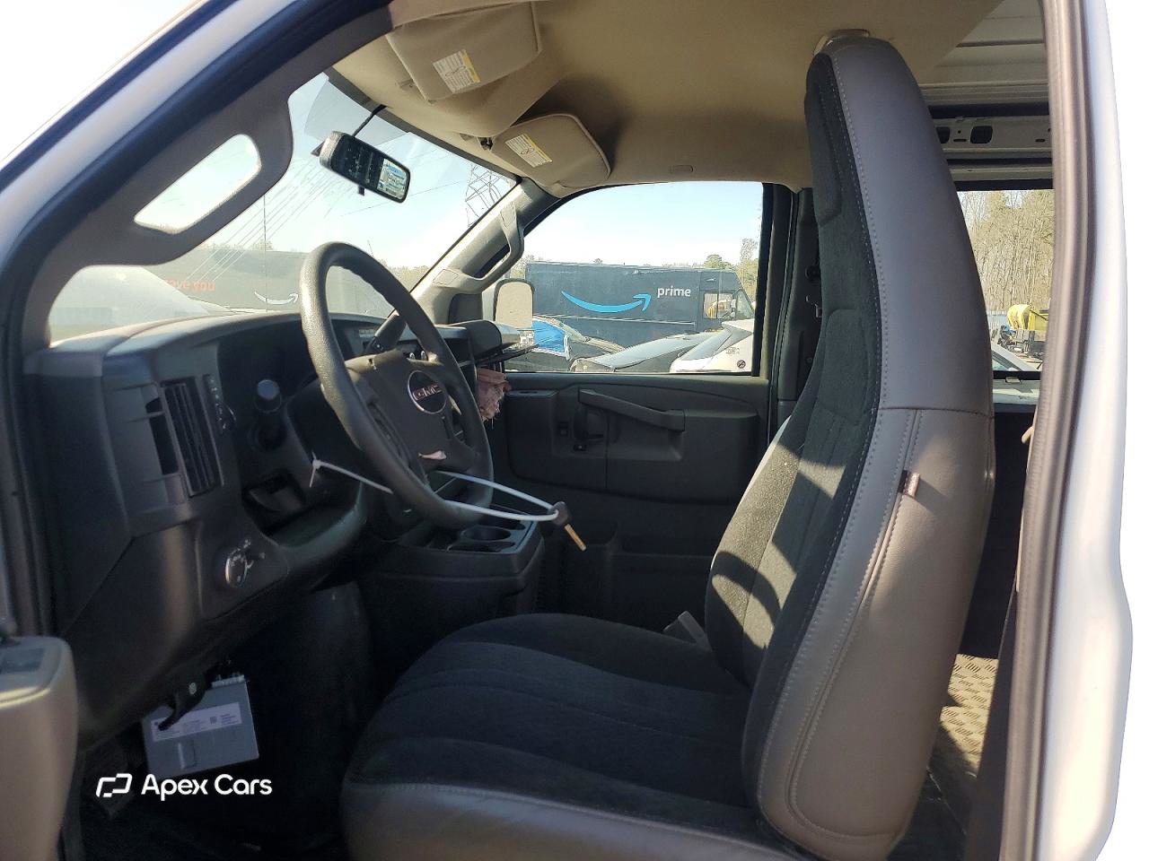 GMC Savana 2025