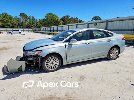 Ford Fusion 2013 - Image 1 of 12