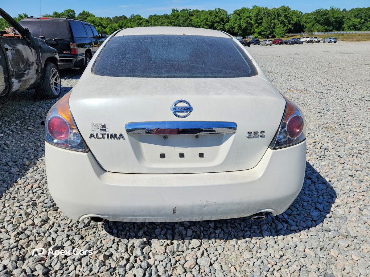 Nissan Altima 2012