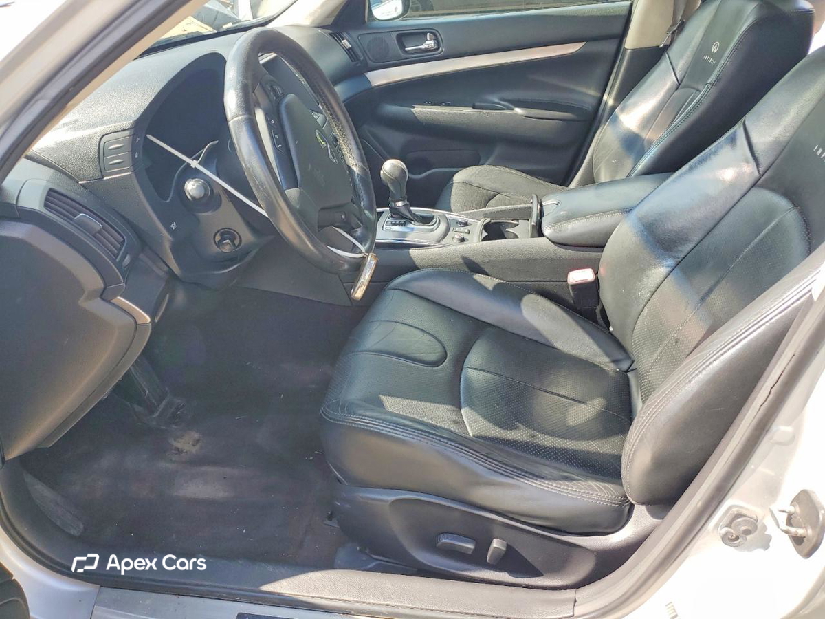 Infiniti G 2013