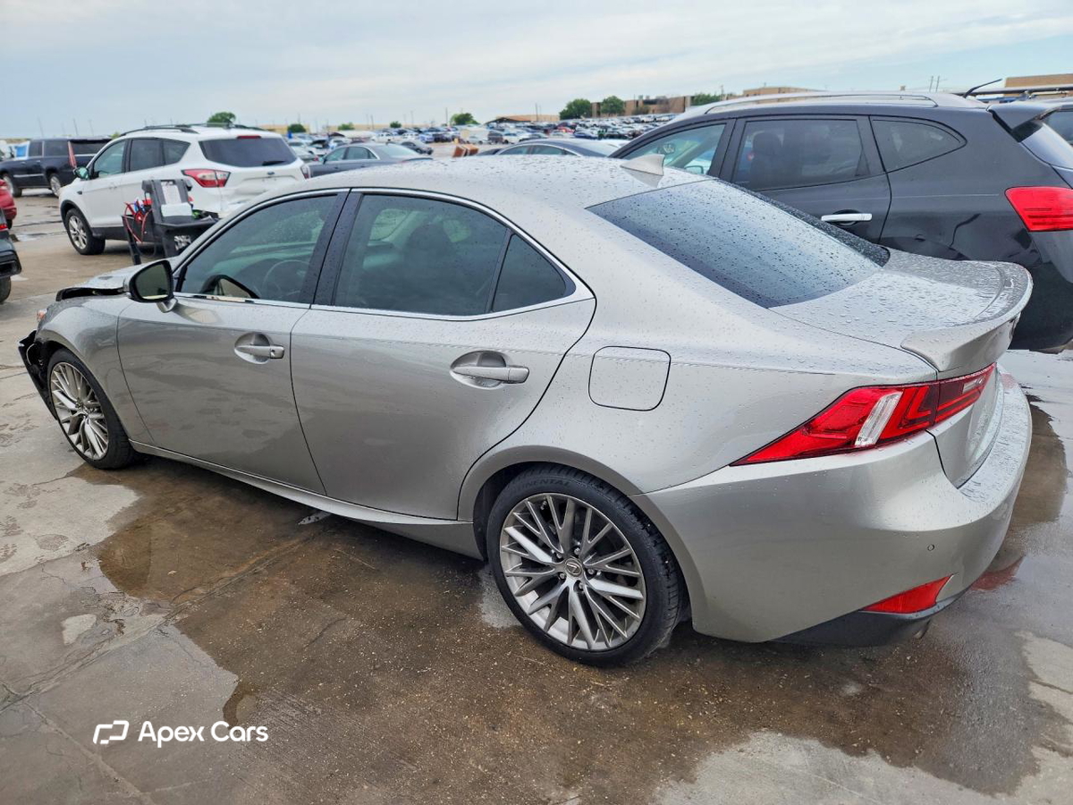Lexus IS 2015