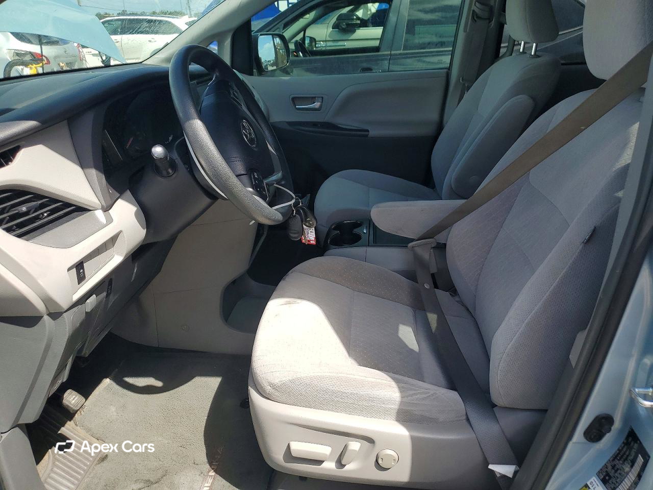 Toyota Sienna 2016