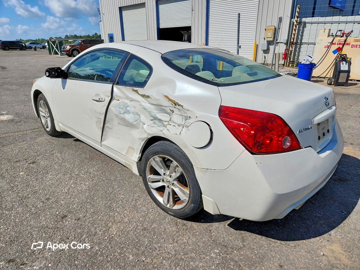 Nissan Altima 2012